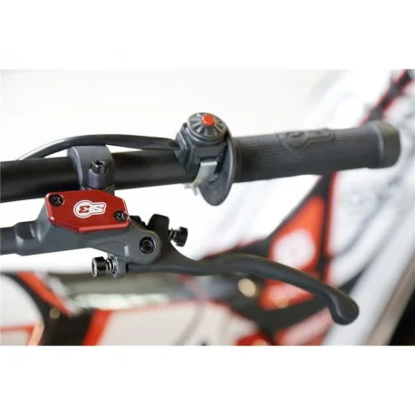 Couvercle de maitre-cylindre embrayage moto trial S3 Braktec