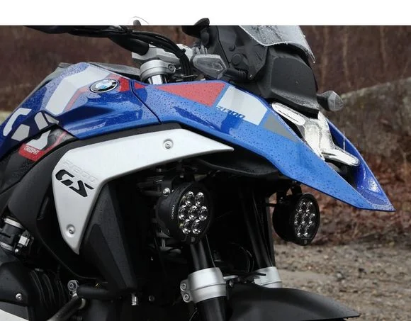 Feux Denali Kit d’éclairage D7 LED 10W – avec Contrôleur CANsmart GEN II et support de phareBMW 1300 R 1300 GS – 2024 – 2025Ref : DENA00274A / 3064961