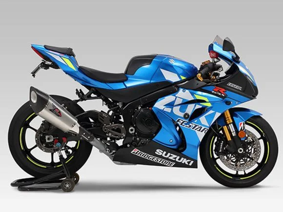 Silencieux Yoshimura R-11Sq R Satin Finish/casquette carbone Ref : YO00007A / 1066642